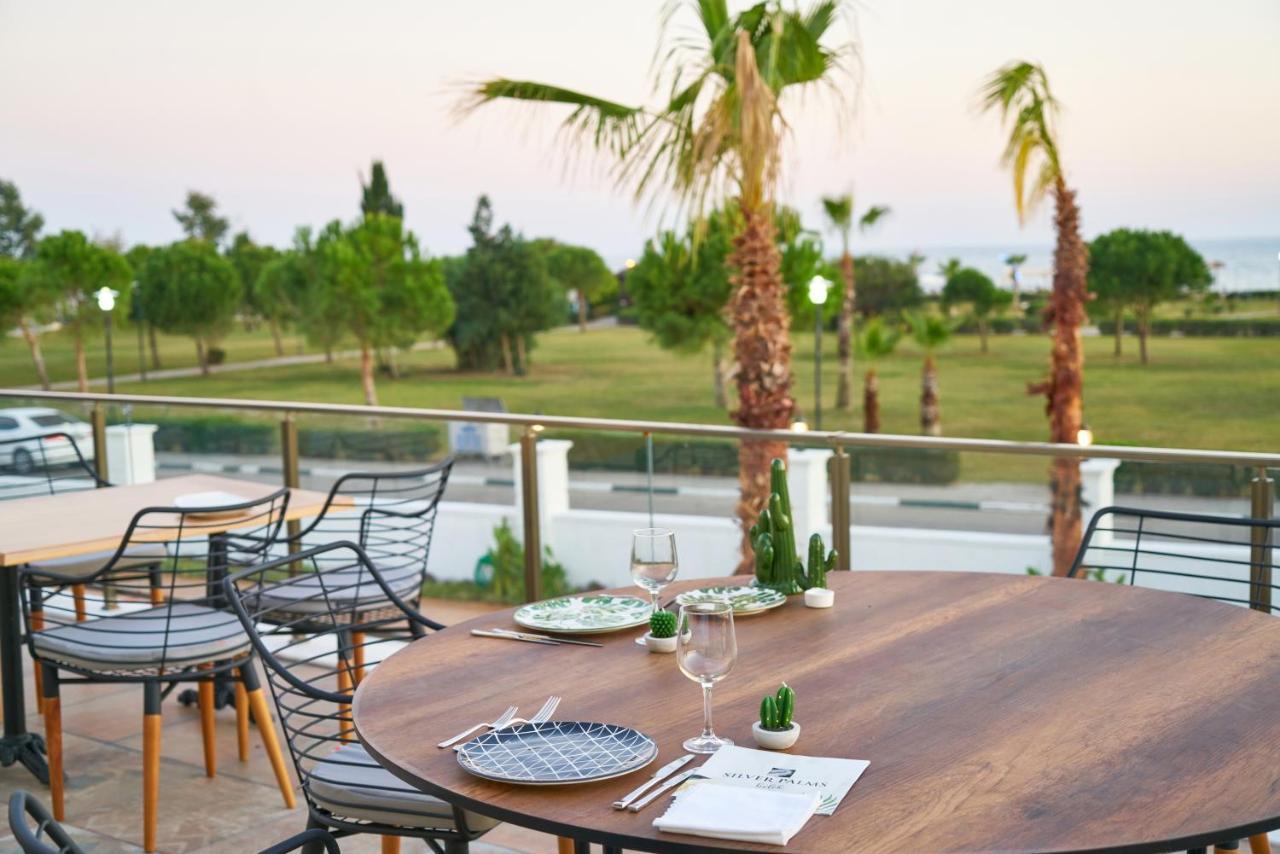 Silver Palms Hotel