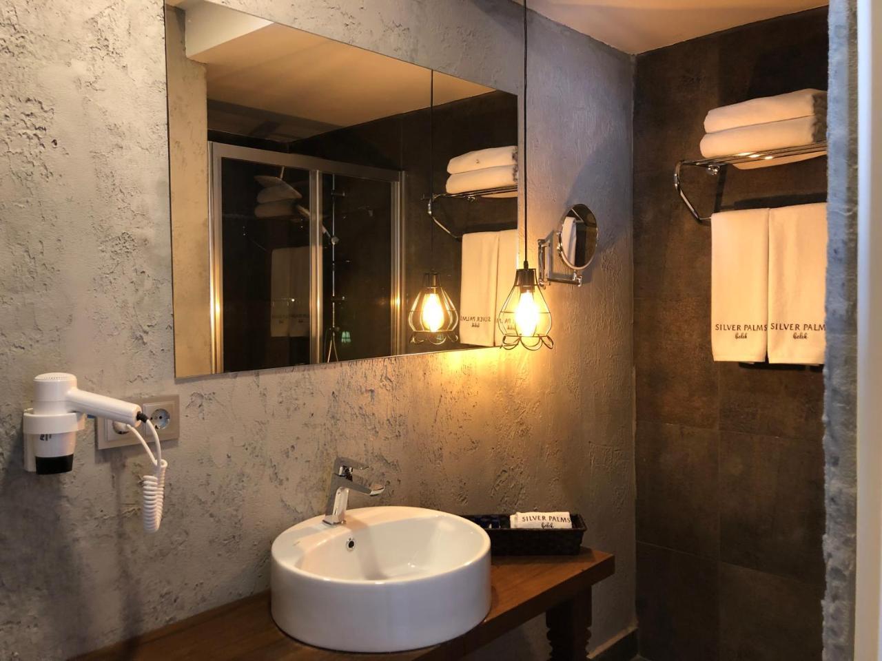 Silver Palms Hotel 4*